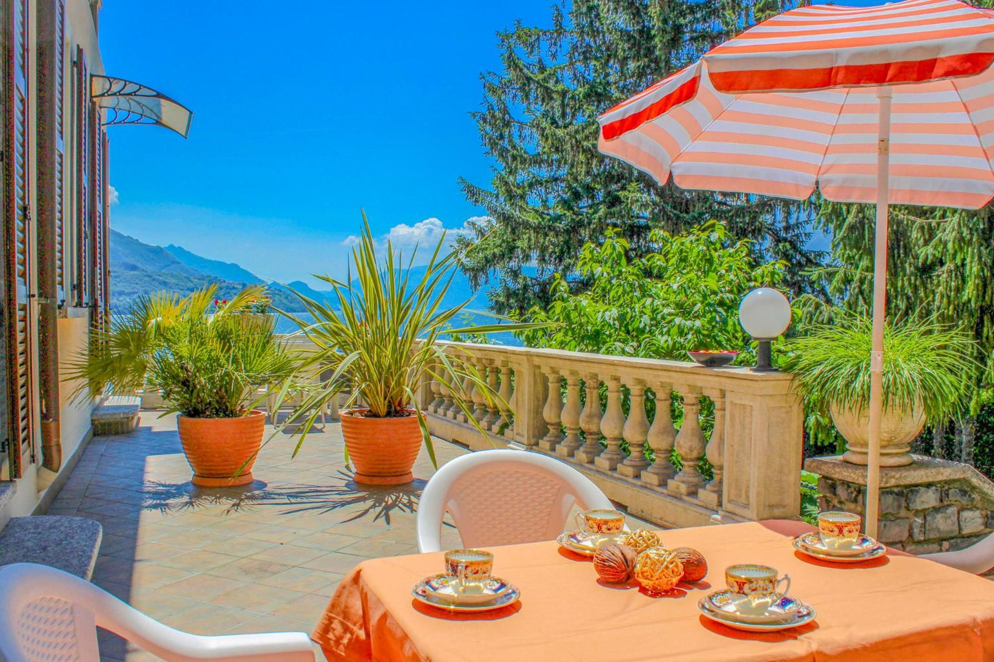 Palazzina Giardinolago Gravedona Phòng bức ảnh